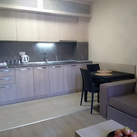 Golden Sands Hotel شقة