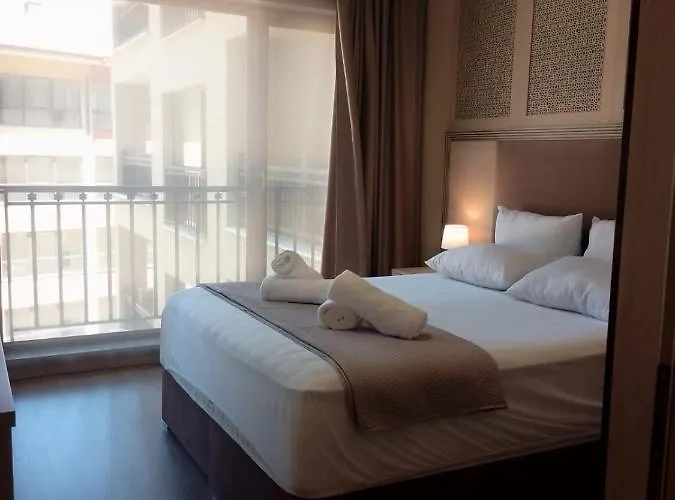 アパート Golden Sands Hotel