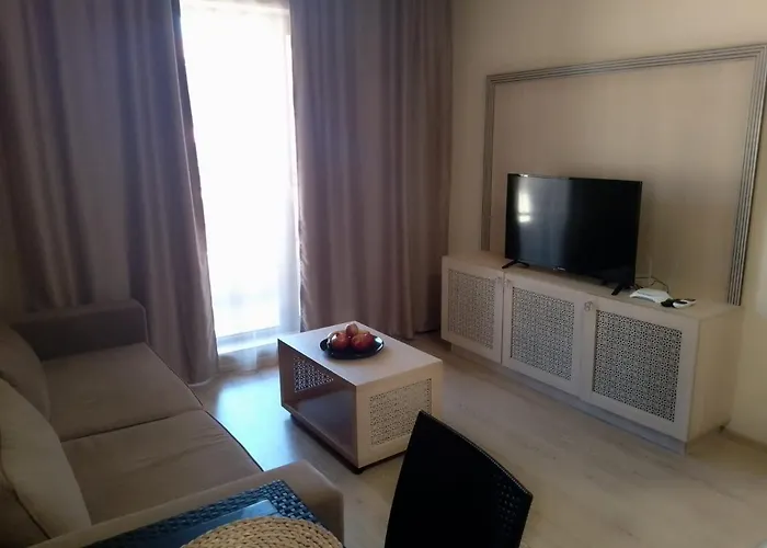 アパート Golden Sands Hotel ゴールデンサンド